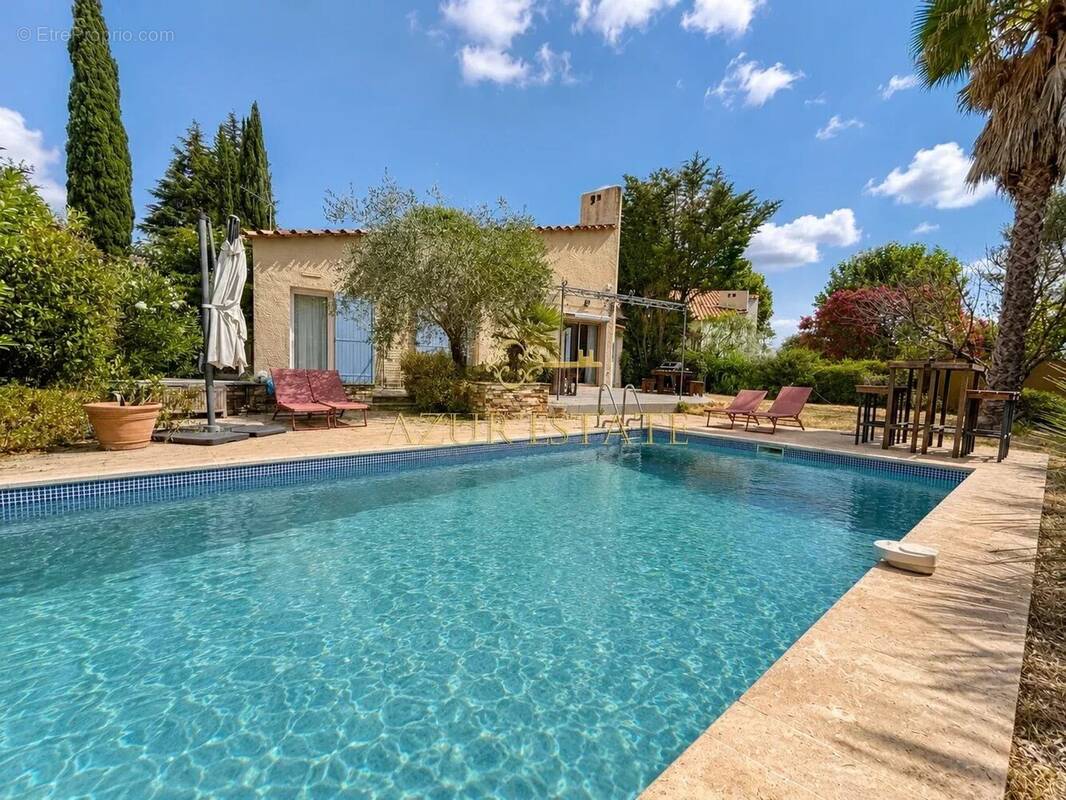 Maison à VILLENEUVE-LOUBET