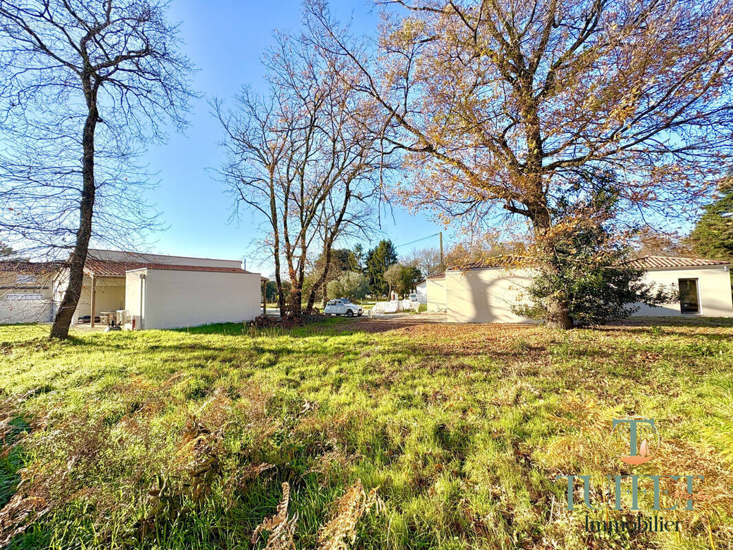 Terrain à LA TREMBLADE