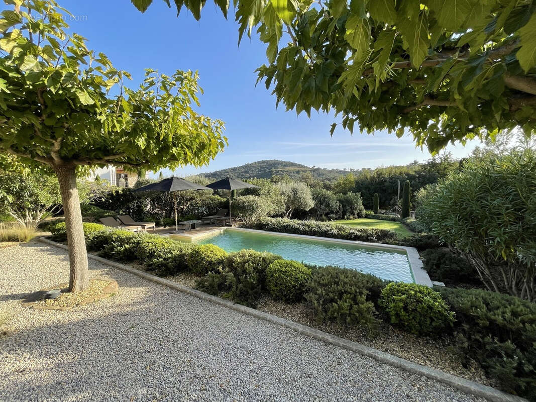 Maison à PLAN-DE-LA-TOUR