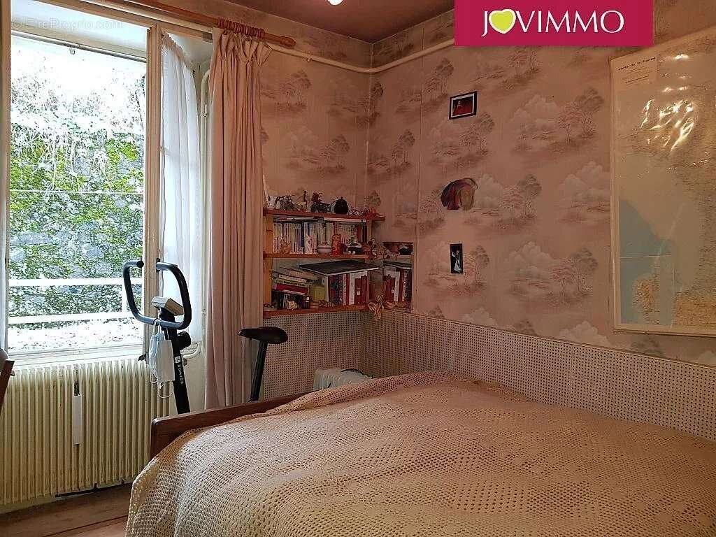 Maison à ROCHEFORT-MONTAGNE