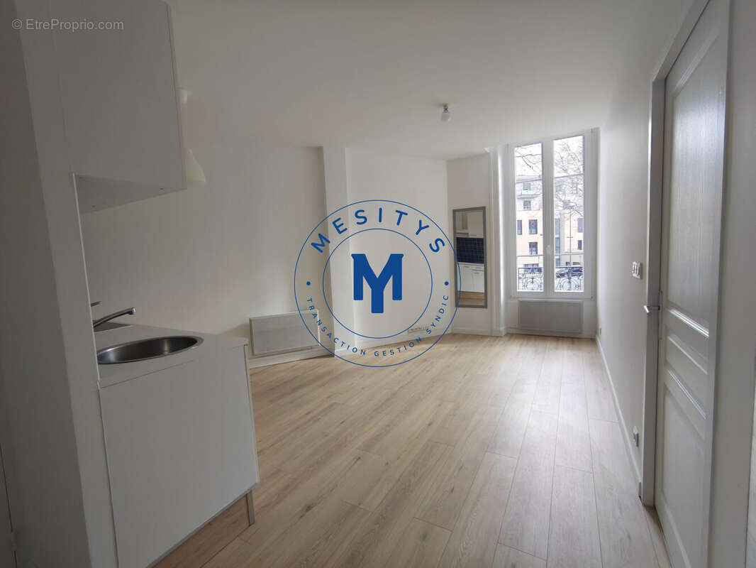 Appartement à SAINT-ETIENNE