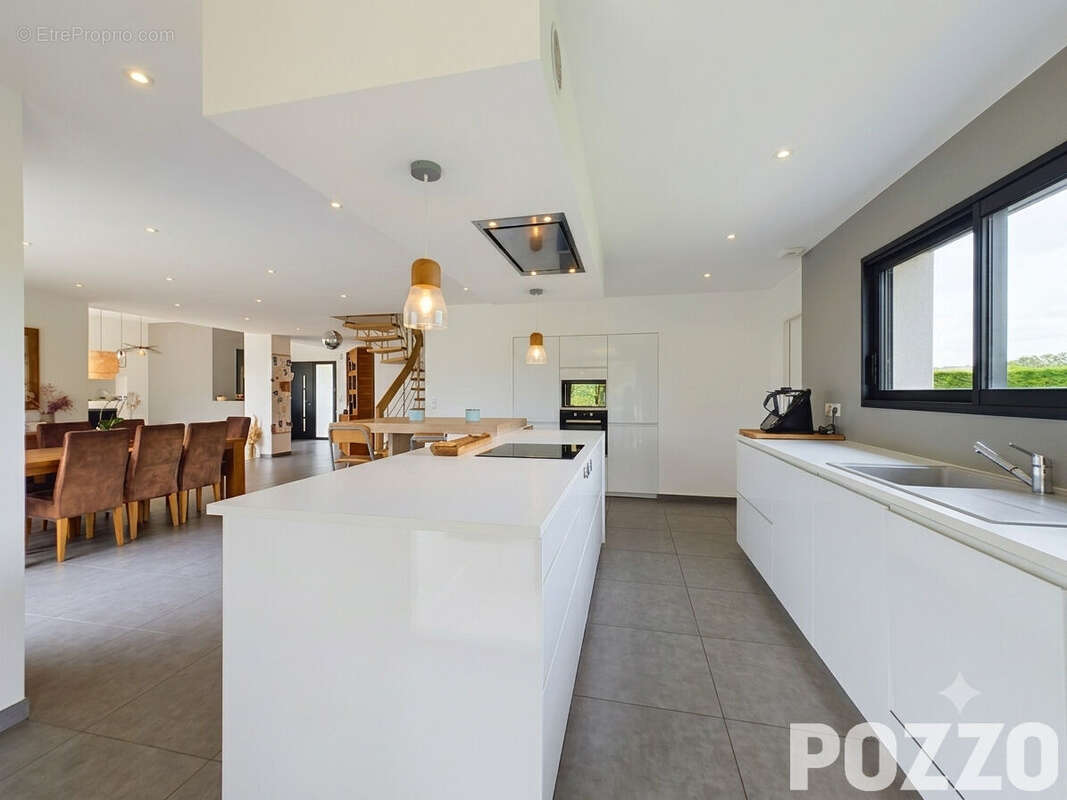 A vendre: Maison contemporaine à Quettreville Sur Sienne- à 8 kms de la mer- sans aucun voisinage - photo 6