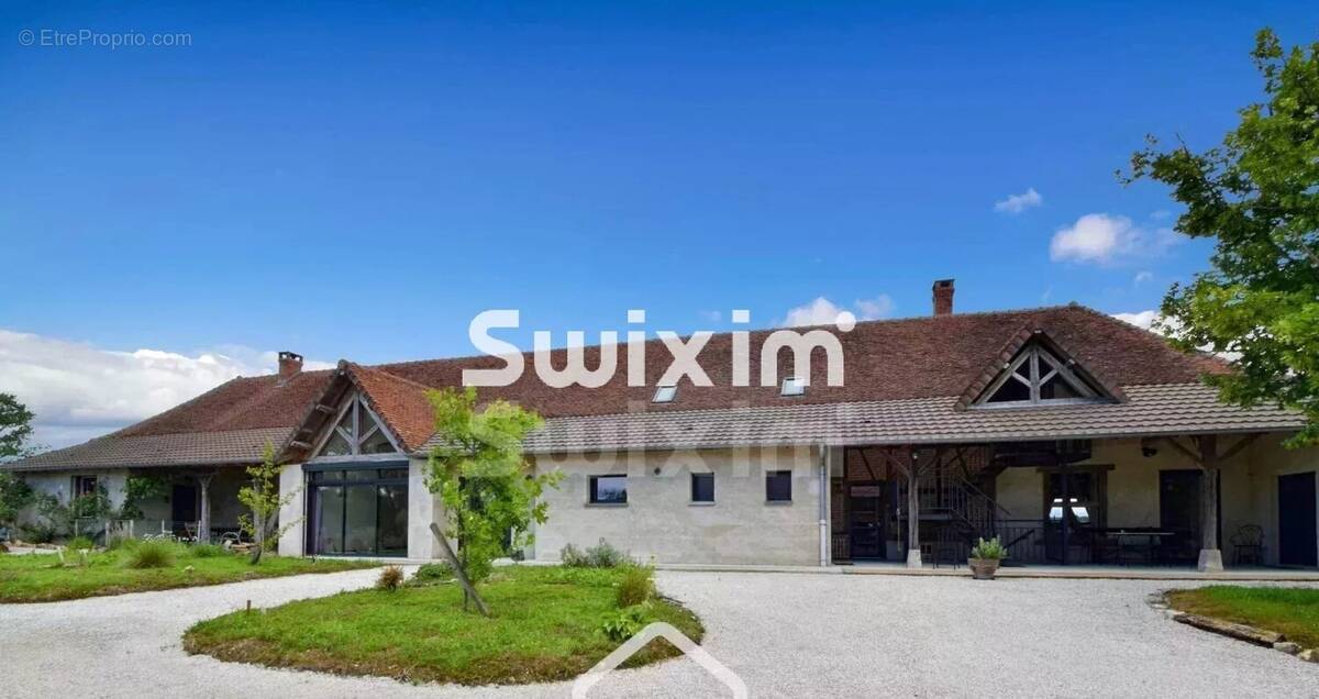 Maison à LONS-LE-SAUNIER