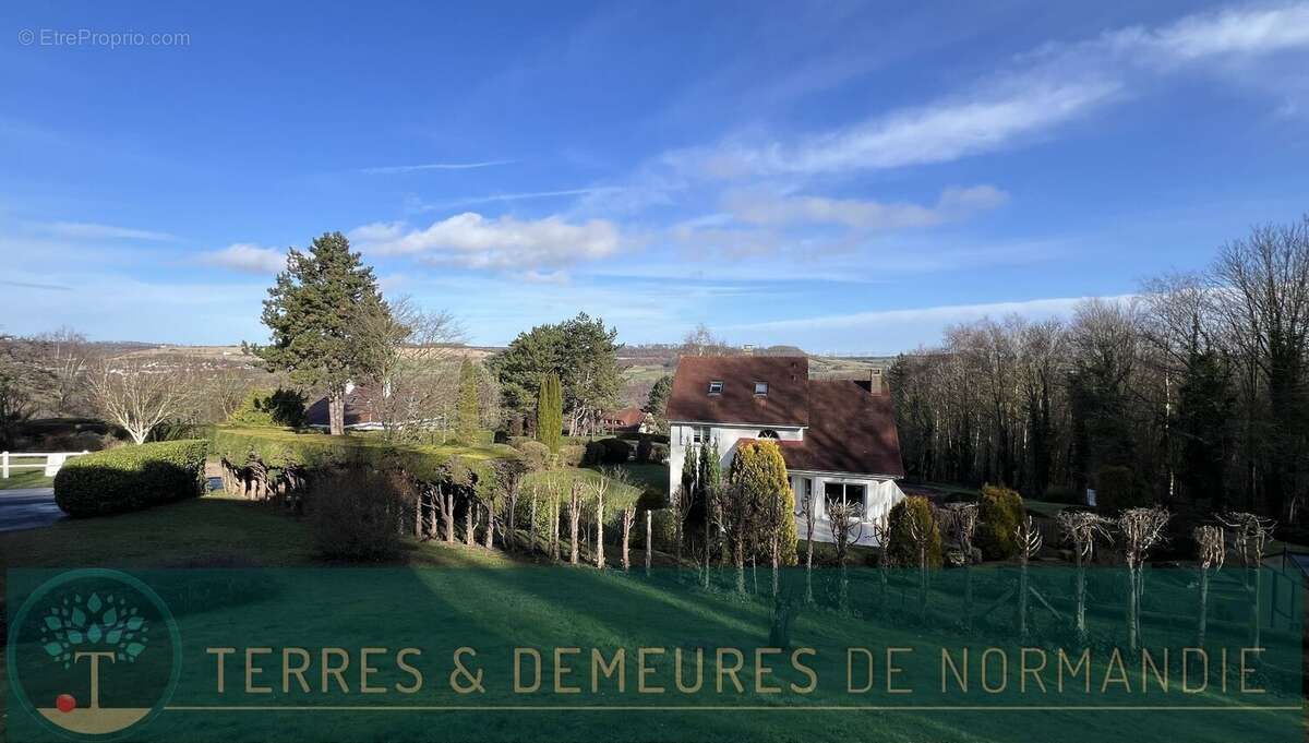 Maison à PONTS-ET-MARAIS