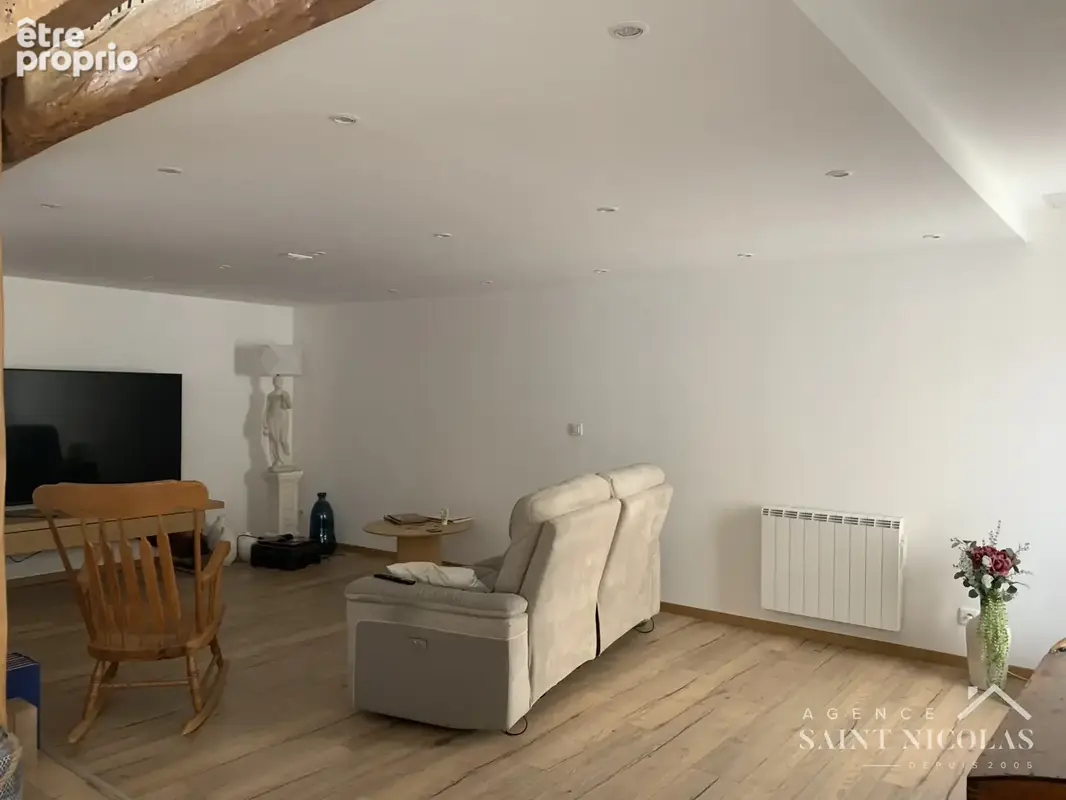 MEULAN CENTRE, maison de ville avec cour et garage, appartement type LOFT de 174 m2 et studio 40m2 - photo 5