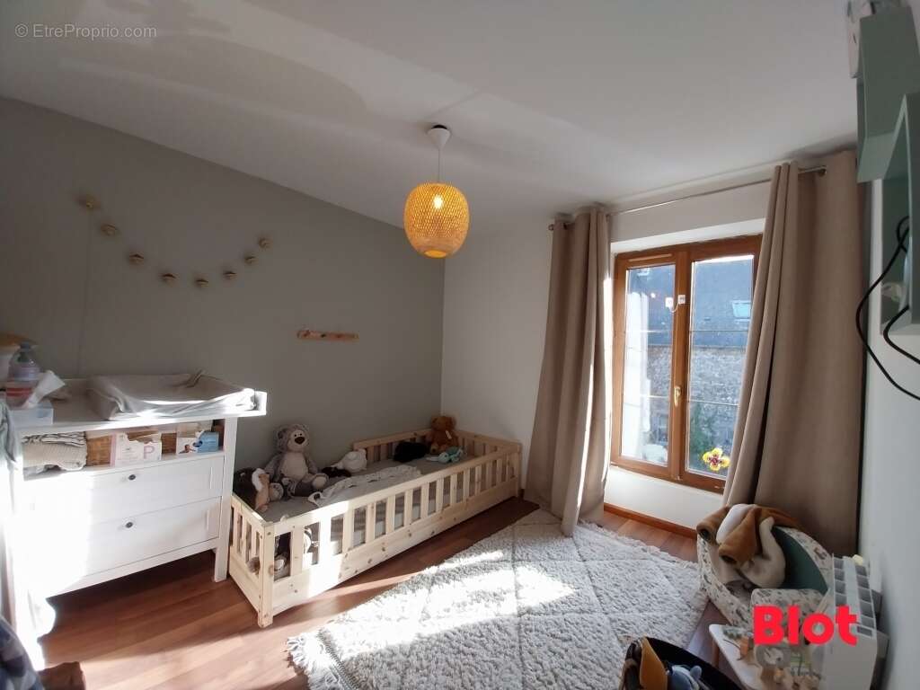 Maison à SAINT-PIERRE-DE-PLESGUEN