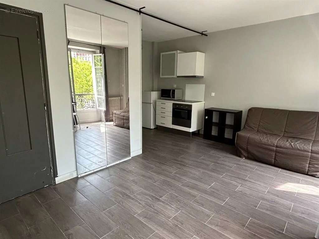 Appartement à PARIS-19E