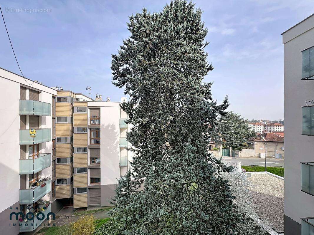 Appartement à OULLINS