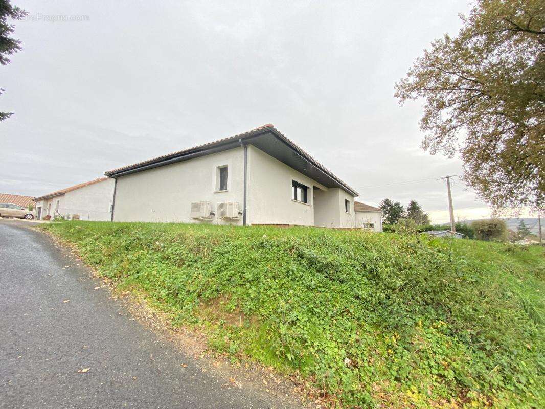 Maison à VAYRAC