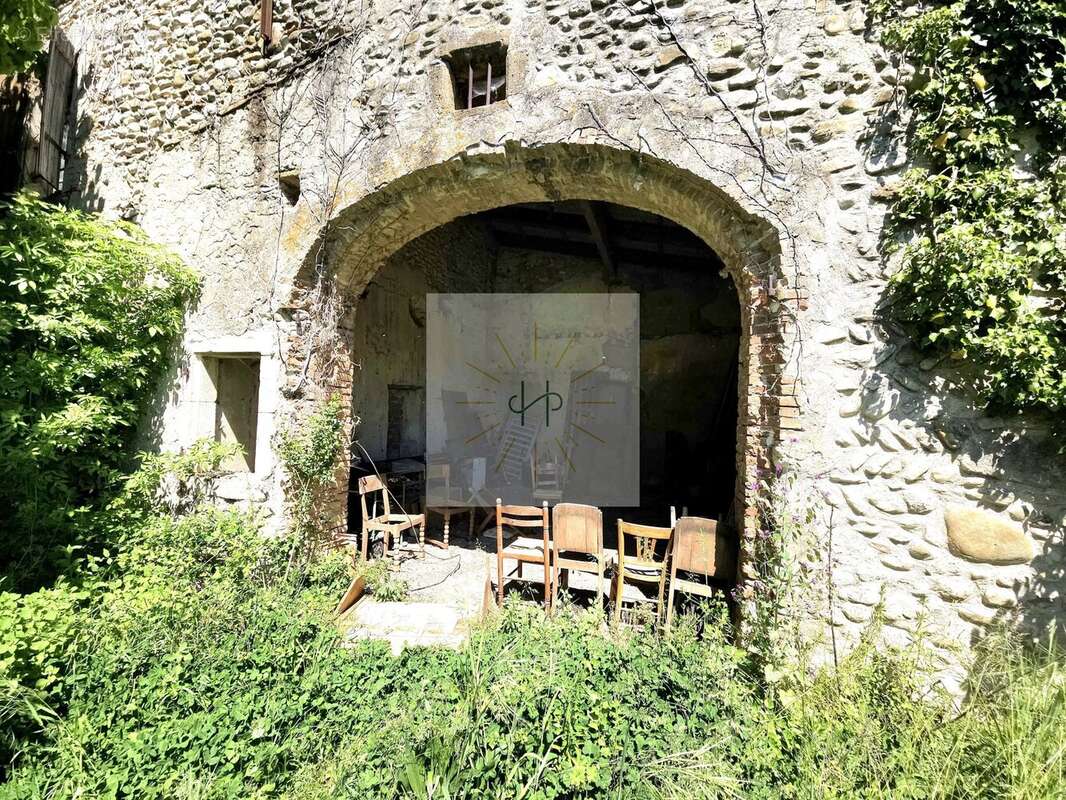 Maison à BONLIEU-SUR-ROUBION