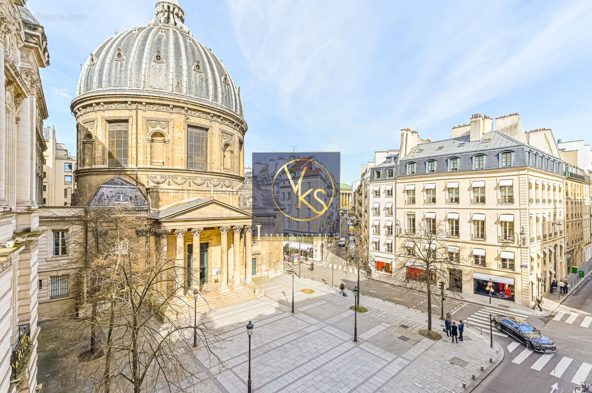 Appartement à PARIS-1E