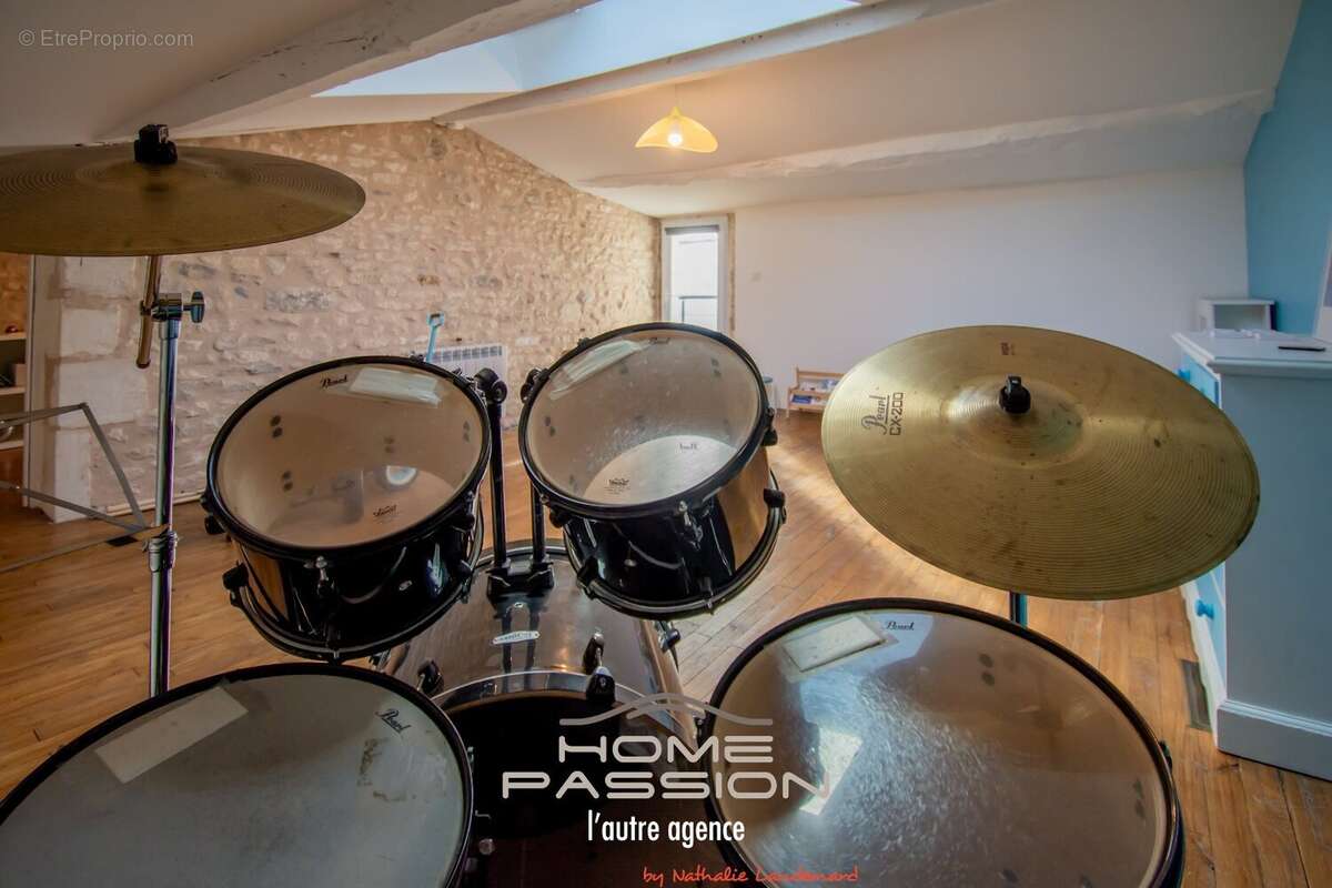 Maison à MORNAC-SUR-SEUDRE