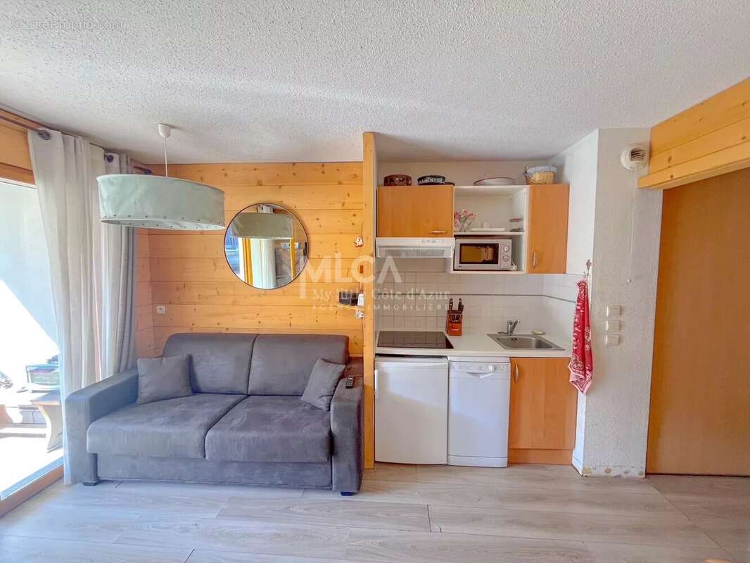 Appartement à SAINT-ETIENNE-DE-TINEE