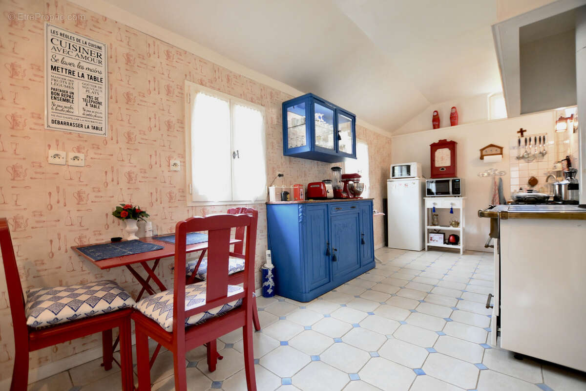 Maison à NEUFFONTAINES