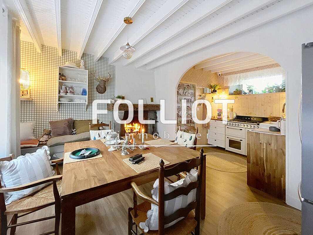 Maison à LINGREVILLE