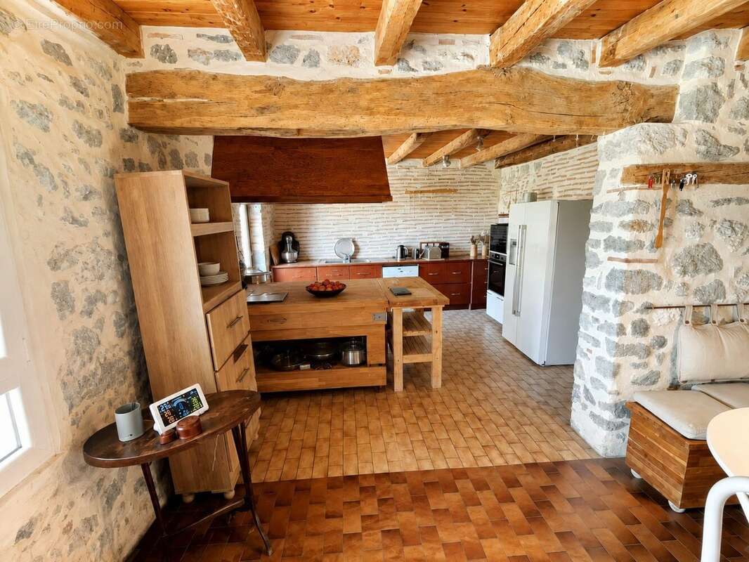 Maison 471 m² à Damazan  - photo 8