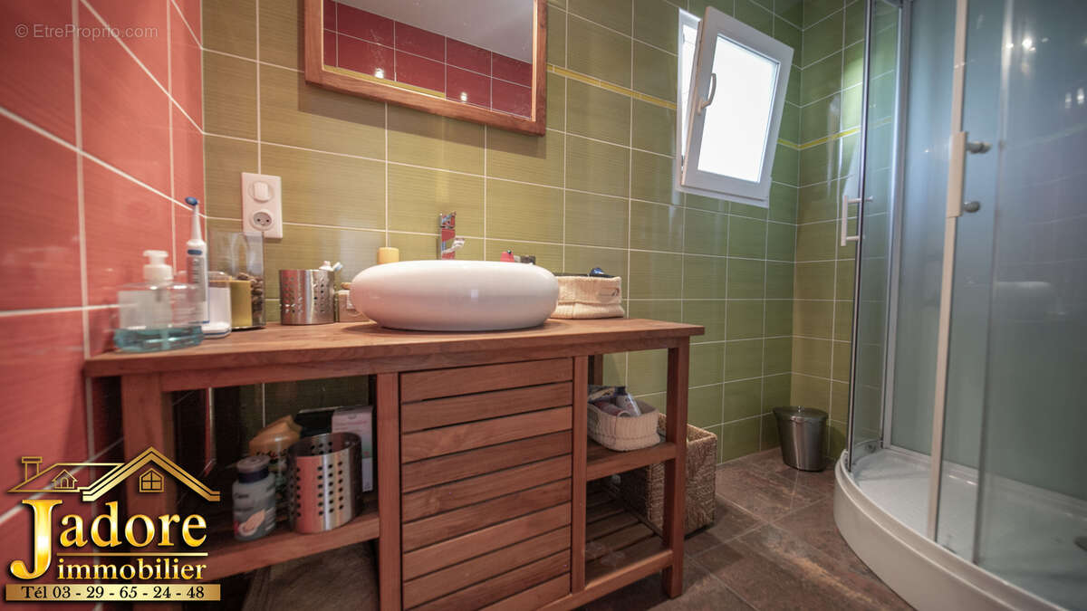EXCLUSIVITE ! VILLA + Piscine dans cadre magnifique - photo 16