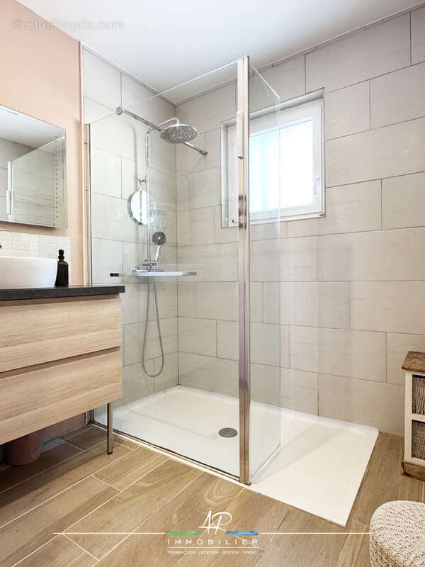 Maison à SAINT-JULIEN