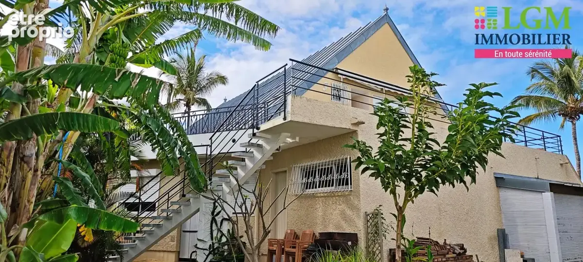 Grande villa avec piscine sur magnifique terrain paysager à l'entrée de St-Gilles les hauts - photo 14