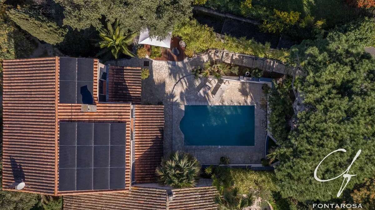 Maison à FREJUS