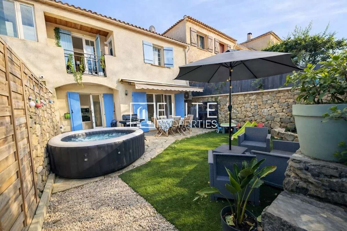 Maison à GRASSE
