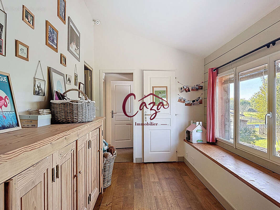 Maison à FARGUES-SAINT-HILAIRE