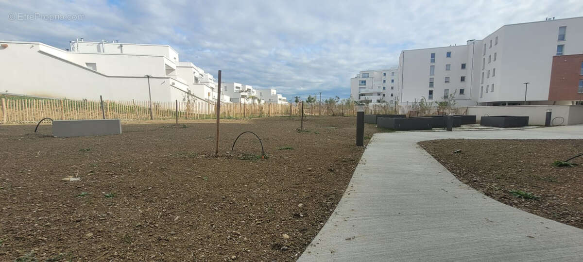 Commerce à COLOMIERS