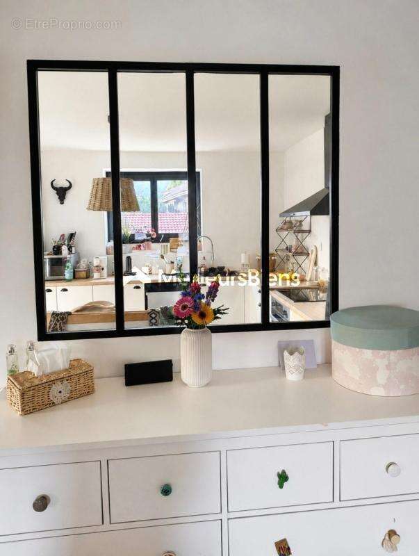 Appartement à SAINT-GENIS-POUILLY