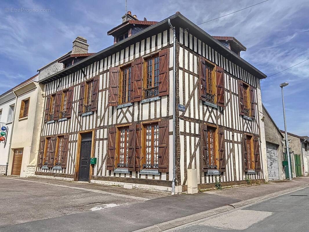 Photo 1 - Maison à ARCIS-SUR-AUBE