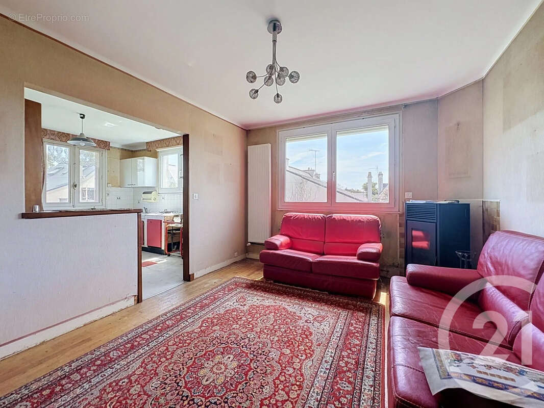 Maison 122 m² à Saint-Quay-Perros  - photo 2