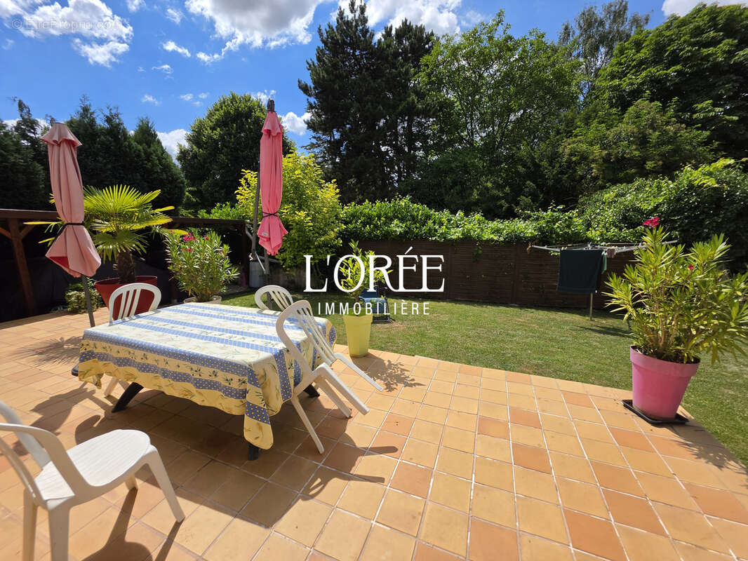 Plain pied individuel - 3 chambres - jardin - sous sol semi complet - photo 12