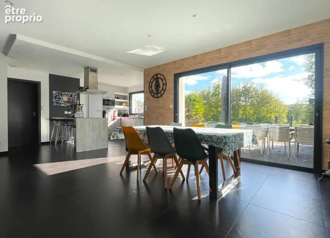 MONTFORT-SUR-MEU - Contemporaine  T7 150 m² - photo 5