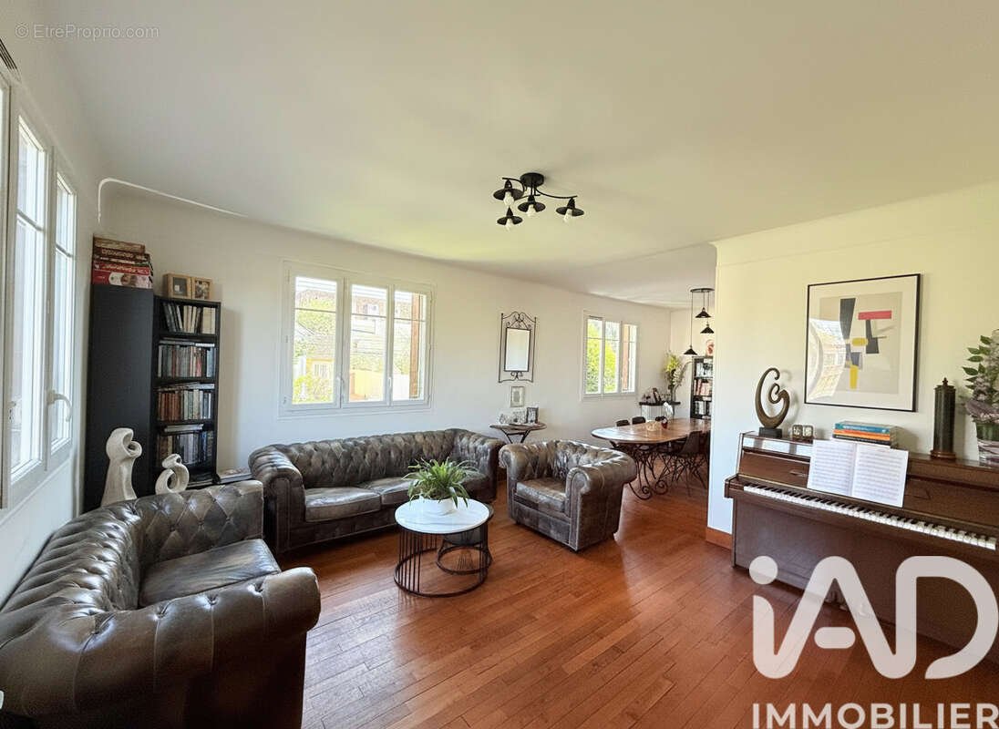 Photo 2 - Maison à SARCELLES