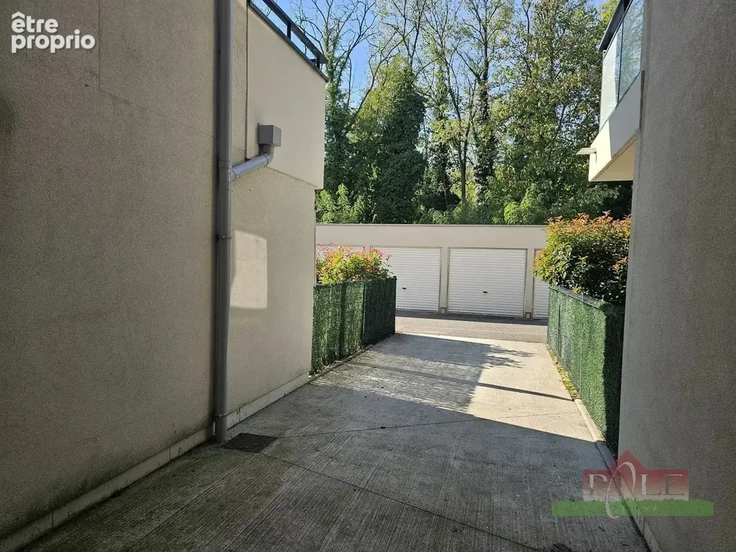 PONT-EVEQUE, Appartement 2018, T4 de 87m² avec garage. - photo 3