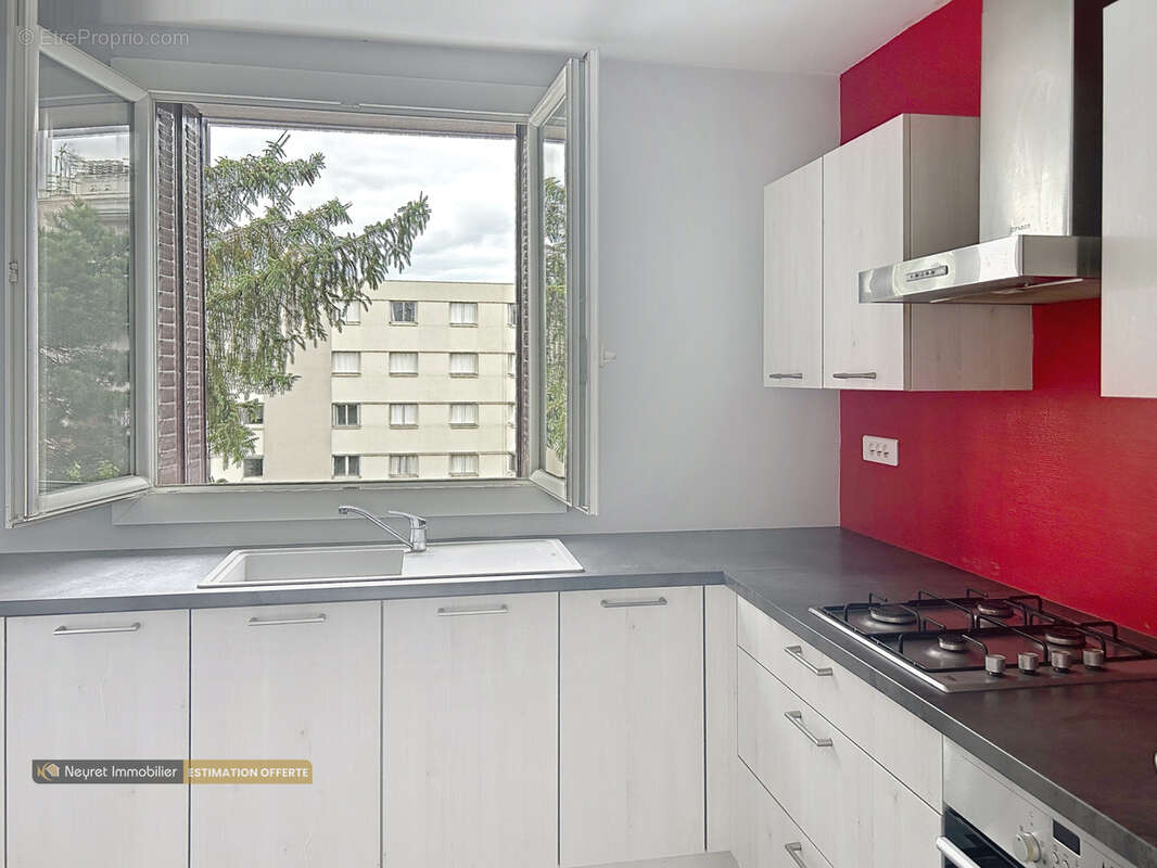 Appartement à LYON-8E