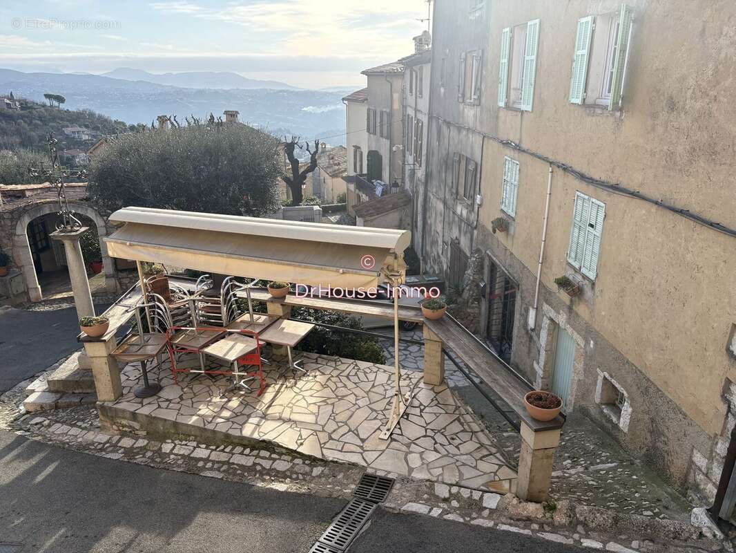 Commerce à SAINT-JEANNET