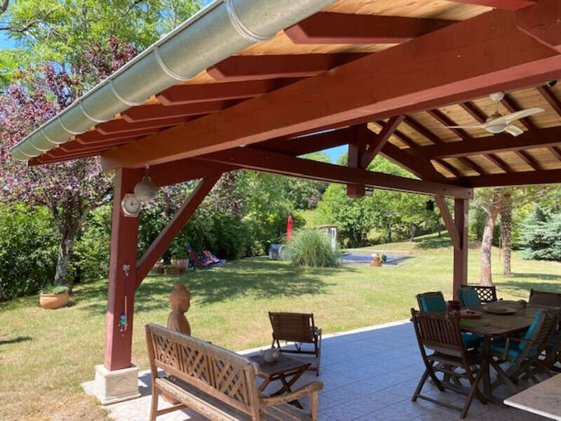 Dpt Tarn (81), à vendre PUYLAURENS maison P9 de 260 m² - Terrain de 5 571,00 m² - photo 2