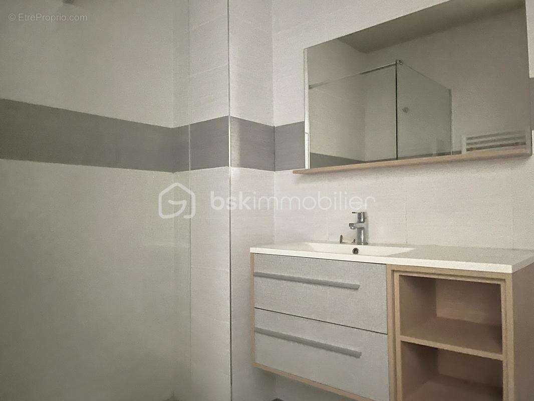 Appartement à POMMIERS