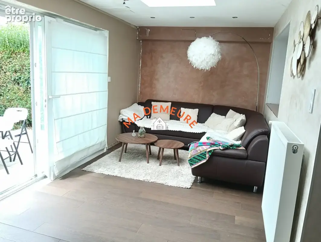 Maison 92 m² à Roubaix  - photo 4