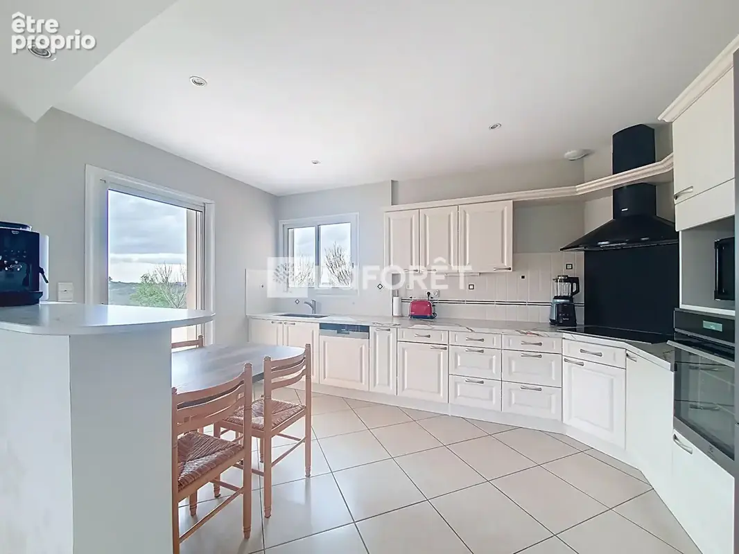 Villemur-sur-Tarn, maison de type 5, garage sur une parcelle de 7 460 m² environ - photo 12