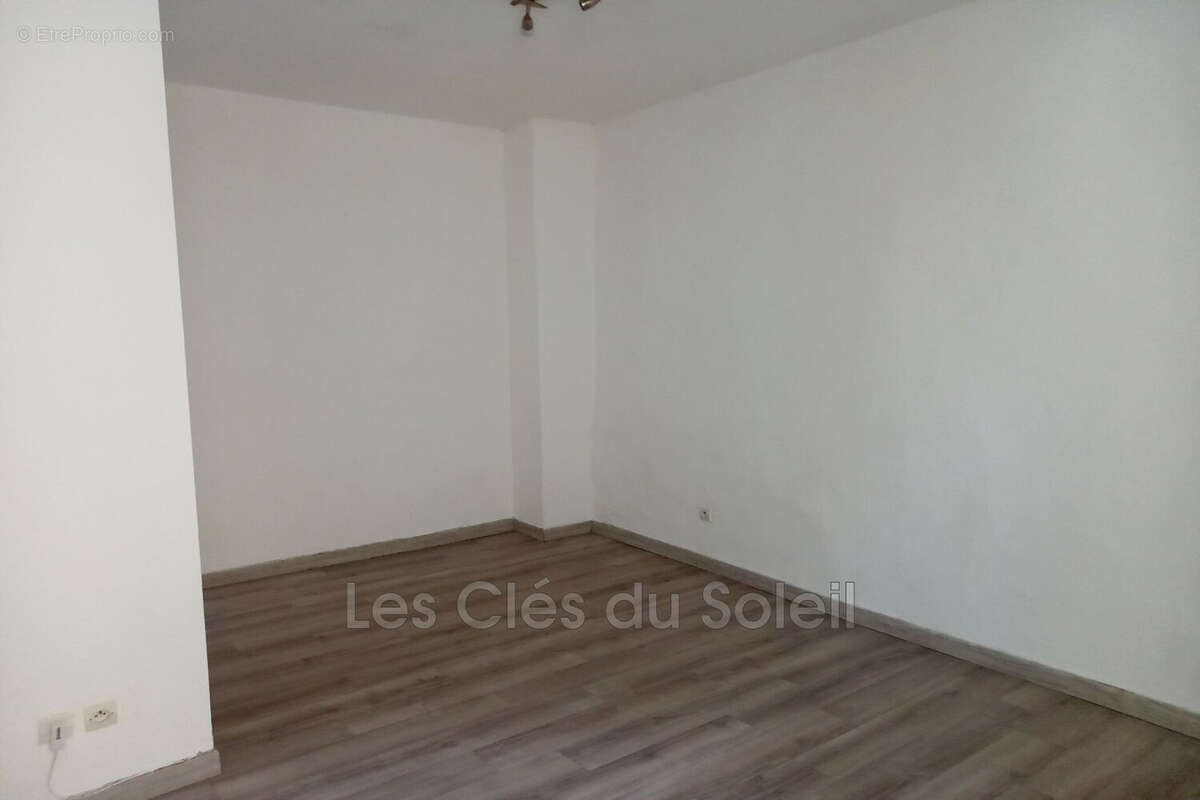 Appartement à LA VALETTE-DU-VAR