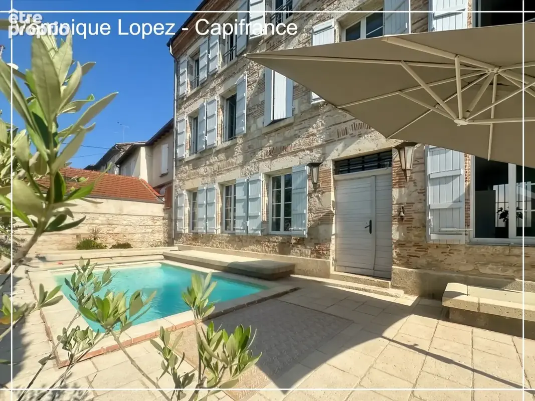 Agen quartier Préfecture, élégante demeure du XIXe siècle de 292 m² avec ascenseur, jardin, garage et piscine - photo 27