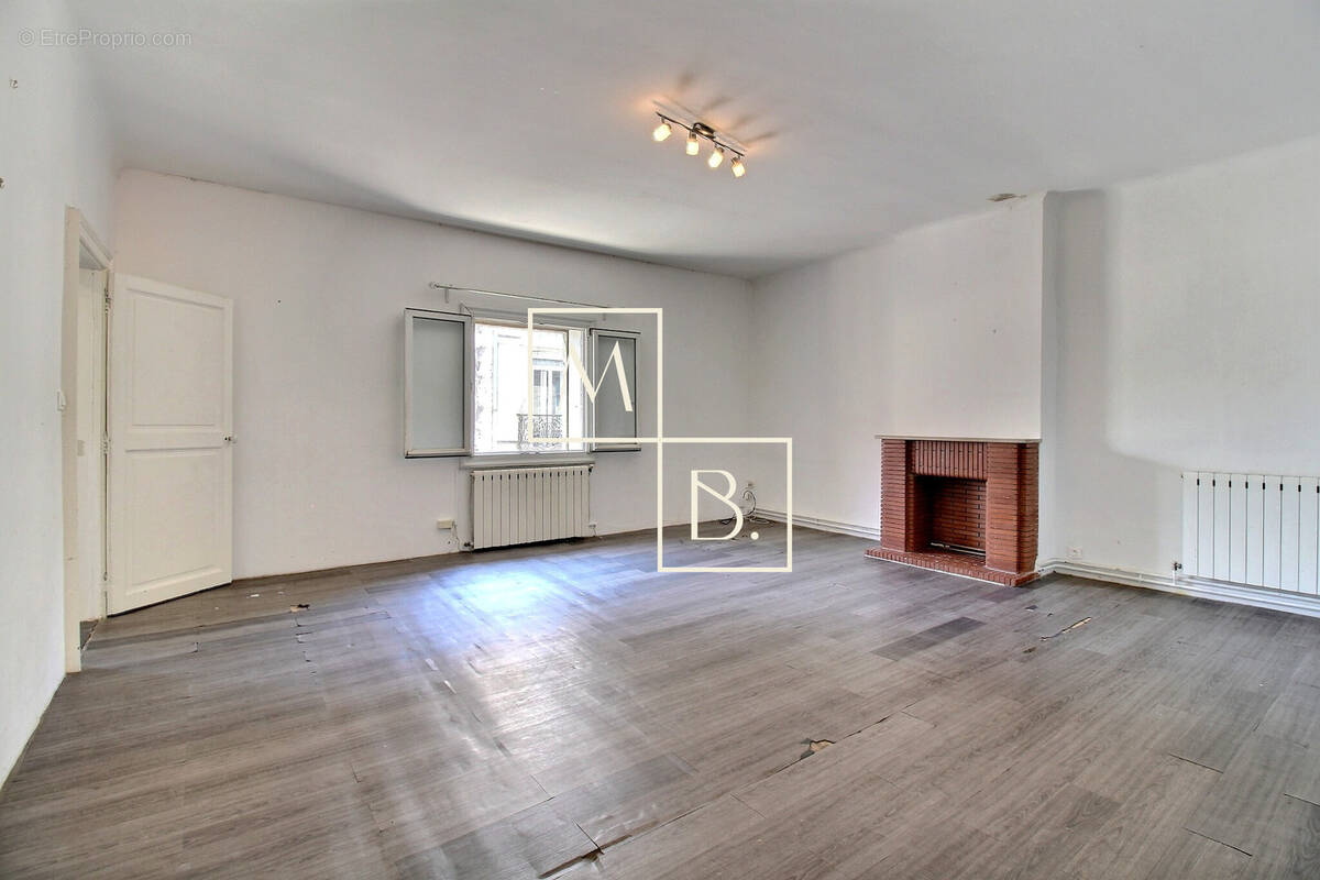 Gare St Roch, grand T3 de 75 m2 avec grenier aménageable + cave - photo 2