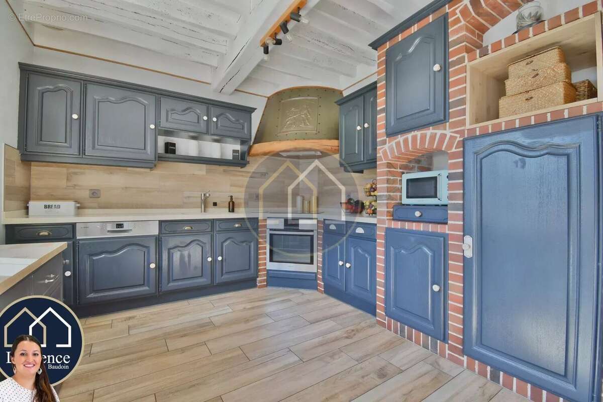 Maison à TREMBLAY-LES-VILLAGES