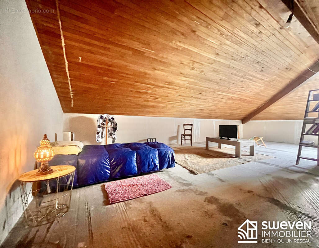 Maison 97 m² à Sainte-Croix-Volvestre  - photo 8