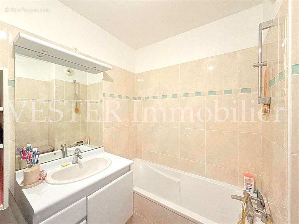 Appartement à LE PERREUX-SUR-MARNE