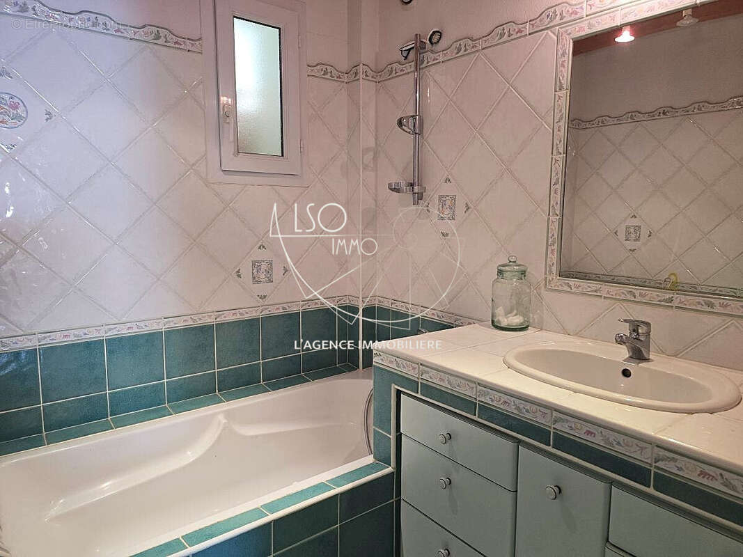 Maison à TALMONT-SAINT-HILAIRE