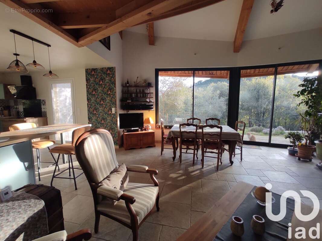 Photo 8 - Maison à SAINT-JEAN-DU-PIN