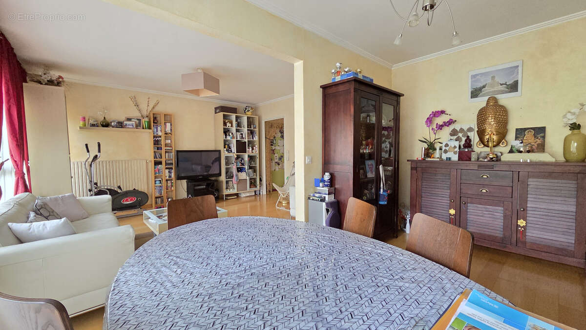 Appartement à LIMEIL-BREVANNES