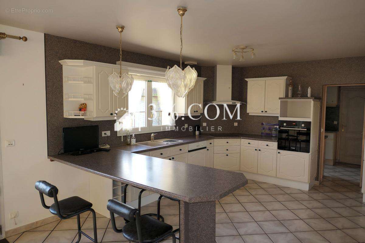 Maison à SAINT-NICOLAS-D'ALIERMONT